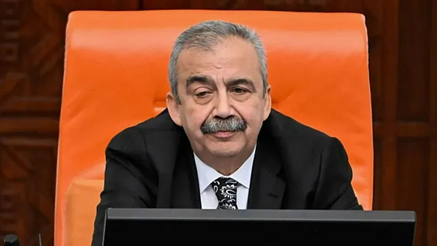 Sırrı Süreyya Önder Hastane'de. Aort Damarı Yırtıldı
