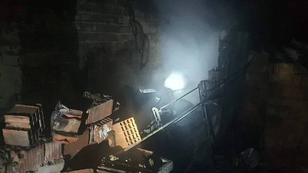 Söğüt'te Ev Yangını