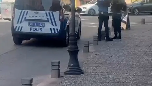 Sokak Ortasında Hareketsiz Duran Şahıs Tedirginliğe Yol Açtı