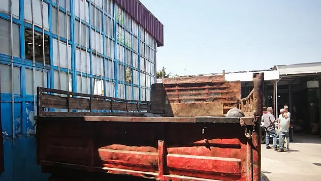 Sosyal Medyaya Yansıdı, Kamyonet Sürücüsüne İşlem Yapıldı