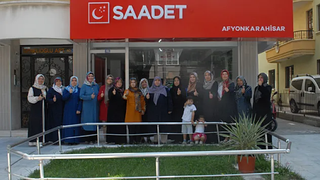SP Merkez İlçe Kadın Kolları'nda bayrak değişimi