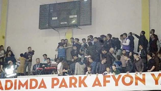 Spor camiası 'tirübün terörü'ne karşı tek yürek
