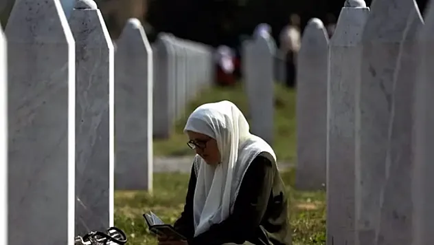 'Srebrenitsa İnsanlığın Ortak Vicdanında Silinmez Bir Yara'