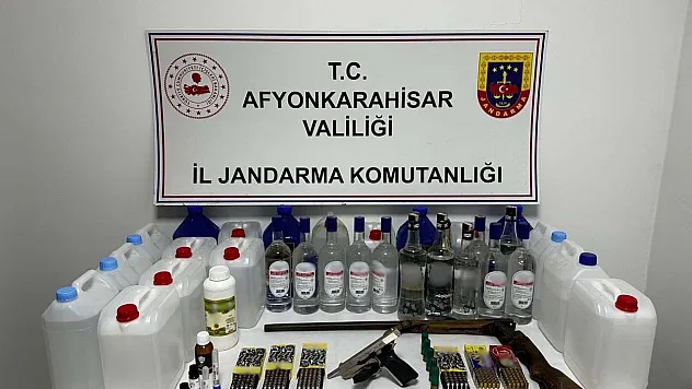 Şuhut'ta Kaçak Alkol Jandarmaya Takıldı