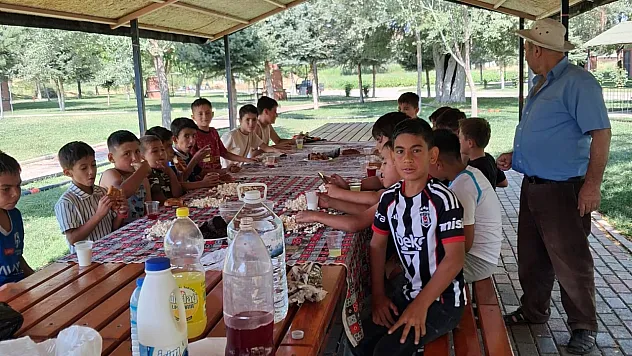 Şuhut'ta Kur'an-I Kerim Kursu Öğrencileri Piknikte Buluştu
