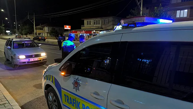 Şuhut'ta Polis Denetimi: 50 Araç Kontrol Edildi