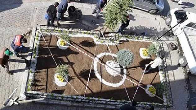 Şuhut’ta yeşil alan çalışması yapılıyor
