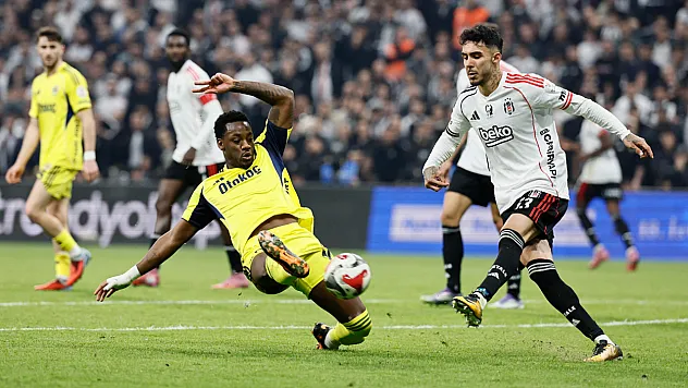 Süper Lig'de Dev Derbi Heyecanı: Fenerbahçe, Beşiktaş'ı Ağırlıyor