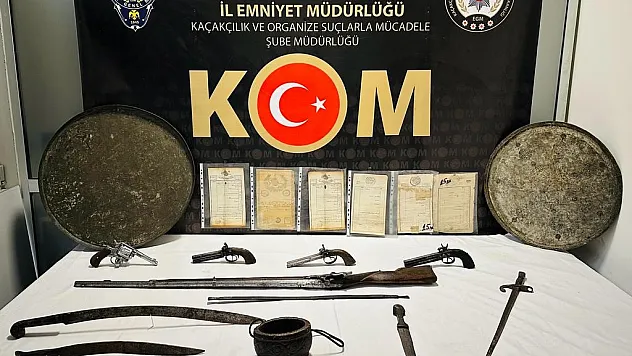 Şüpheli Araçta 21 Parça Tarihi Eser Ele Geçirildi