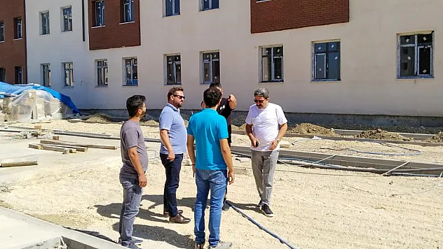 Tabtuk Emre Kız Öğrenci Yurdu İnşaatında İnceleme Yapıldı