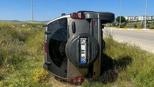Takla atan jeepteki 2 kişi yaralandı