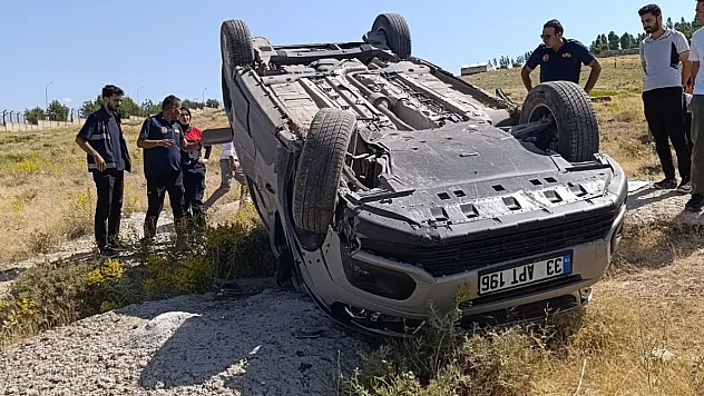Takla Atan Kamyonette 4 Kişi Yaralandı