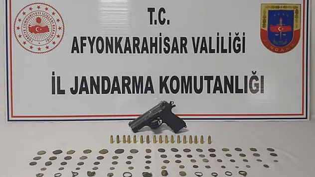 Tarihi eser  tacirleri yakalandı