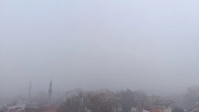 Tarihi Karahisar Kalesi Sis Nedeniyle Gözlerden Kayboldu