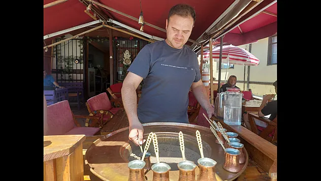 Tarihi Odunpazarı Bölgesi Esnafı Umudunu Yaz Sonuna Bağladı
