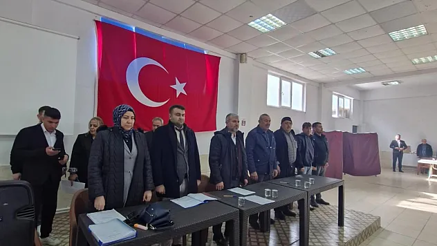 Tatarlı Esnafı Başkanlığa Batmaz'ı Seçti