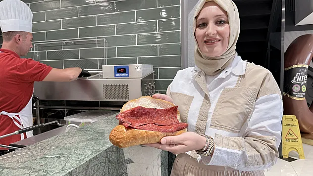 Tatilcilerin Yeni Gözdesi Sucuk Döner