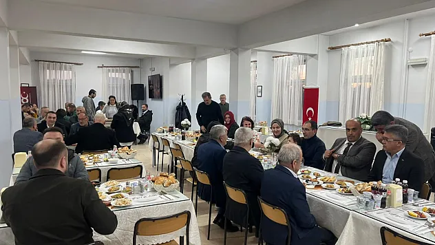 Tavşanlı'da Sanayici Ve Eğitimciler
