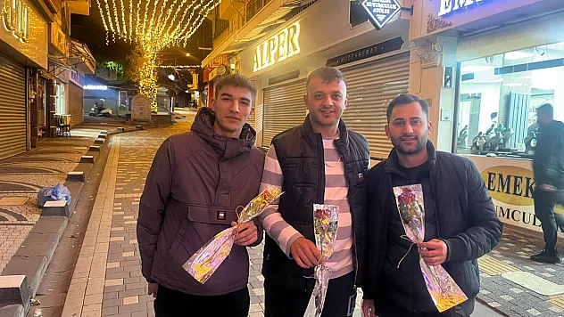 Tavşanlı'nın Kalbinde Romantizm Rüzgarları Esti