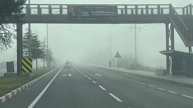 Tavşanlı Şehir İçerisinde Sabah Saatlerinde Görüş Mesafesi 50 Metreye Düştü