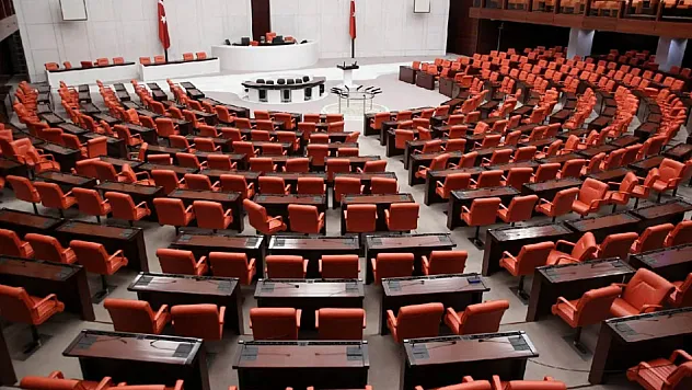 TBMM Personel Olmanın İlk Şartı 'Türk Soylu' Olmak