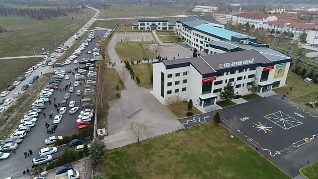 TED Afyon Koleji Kırıkkale yolcusu