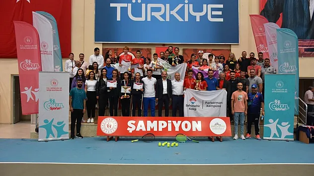 Tenis Yıldızlar Türkiye Birinciliği müsabakaları sona erdi