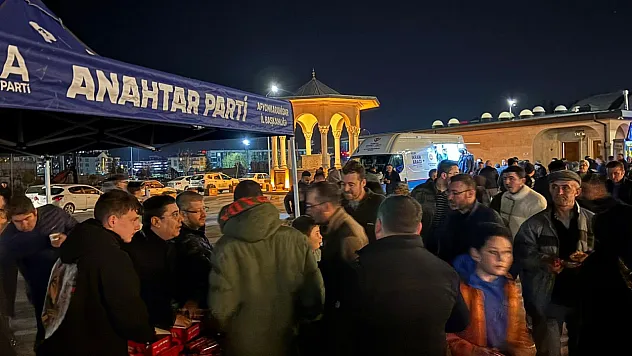'Teşkilatımız Kadir Gecesi'nde Güçlü Gönül Bağları Kurdu'