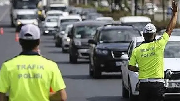 Trafik Kural İhlali Yapan Sürücülere 244 Bin 813 TL Ceza
