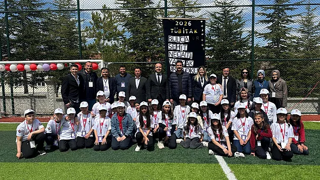 TÜBİTAK 4006 Bilim Fuarları Öğrencileri Bilimle Buluşturuyor