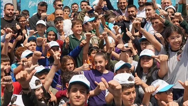 TÜGVA Yaz Okulu 81 İlde 550 Bin Başvuruyla Başladı