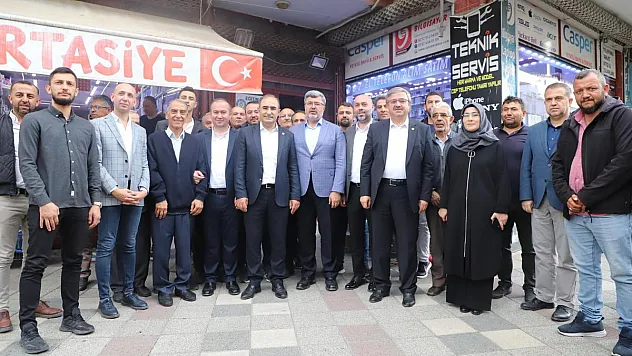 'Tüm Belediyelerde AK Parti bayrağı dalgalandıracağız'