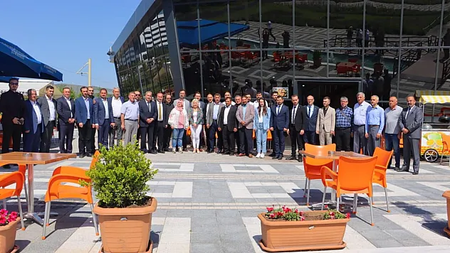 Tüm siyasi il başkanları bir araya geldi