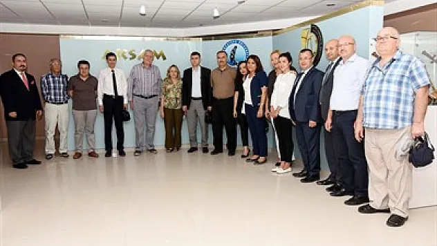 Turistik gezi otobüsü, AKÜ’yü de gezsin