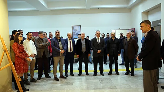 Turizm Fakültesinde 'Yemek Fotoğrafları Sergisi' açıldı