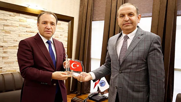 Türk Eğitim-Sen’den Rektör Karakaş'a ziyaret