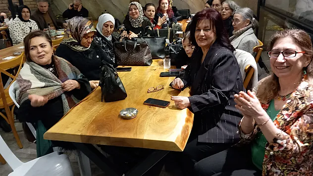 Türk Halk Müziği Konserinde Emirdağ Ve Eskişehir Türküleri Seslendirildi