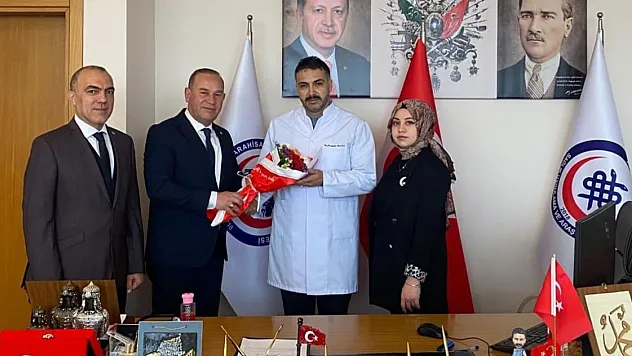 Türk Sağlık-Sen Sahada: Tıp Bayramı'nda Sağlık Çalışanları Unutulmadı