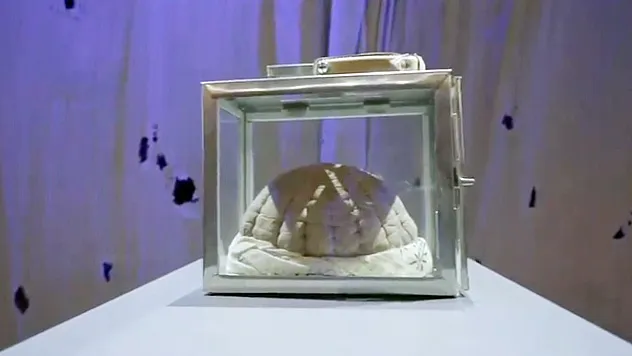 Türk Tiyatrosu'nun Asırlık Mirası: Kel Hasan Efendi Kavuğu Nedir?