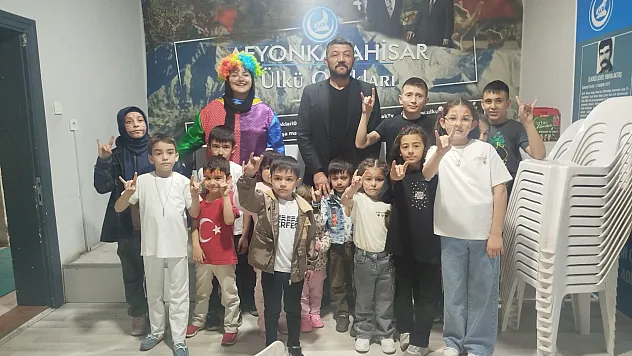 Türk Toyuna Yağmur Bile Engel Olamadı