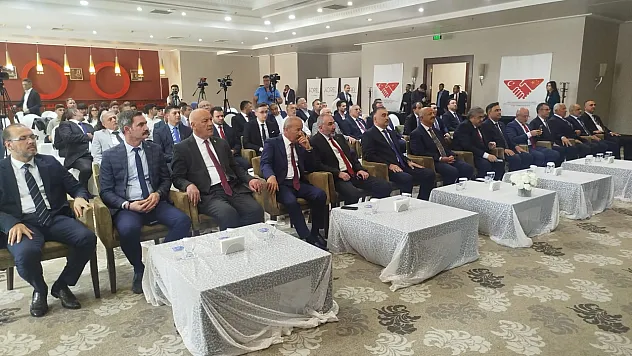 Türkiye Azerbaycan İş Fırsatları Paneli Başladı