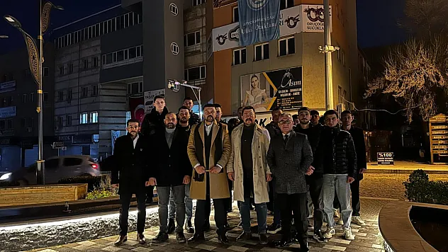 Ülkücüler Yeni Mülklerinin Komşularıyla İftar Yaptı