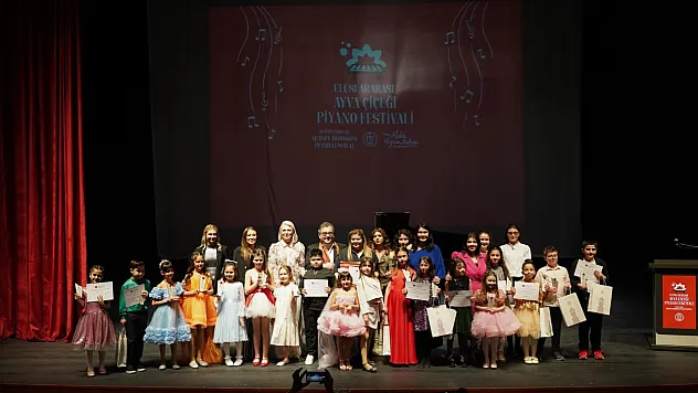 Uluslararası Ayva Çiçeği Piyano Festivali Başladı