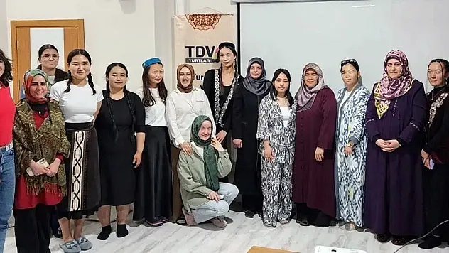 Uluslararası Tanıtım Programı İle Kız Yurdunda Kültürler Buluştu
