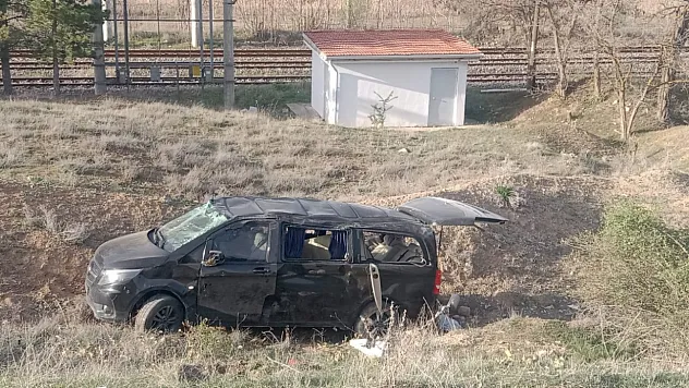 Ünlü Oyuncu Berk Atan Kazada Yaralandı