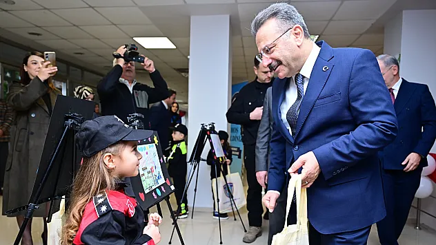 Vali Aksoy: 'Teknoloji Bağımlılığı Giderek Artan Bir Sorun Haline Geliyor'