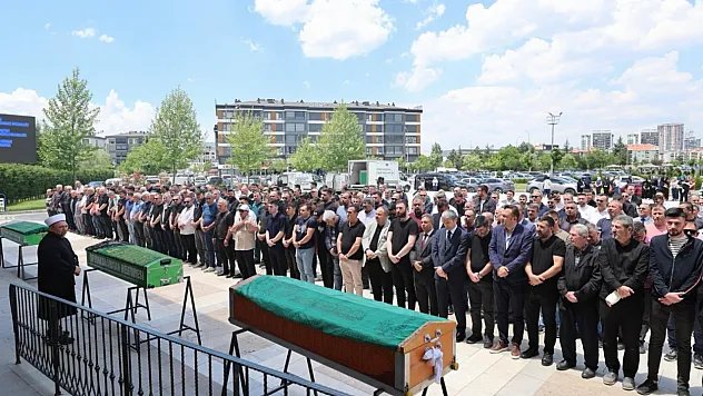 Vali Aktaş, Başkan Akman'ın Evlat Acısını Paylaştı