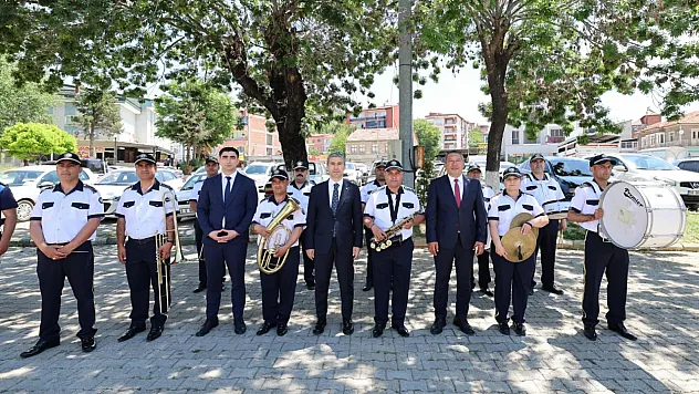 Vali Aktaş, Dinar Belediye Bandosundan Özel Karşılama