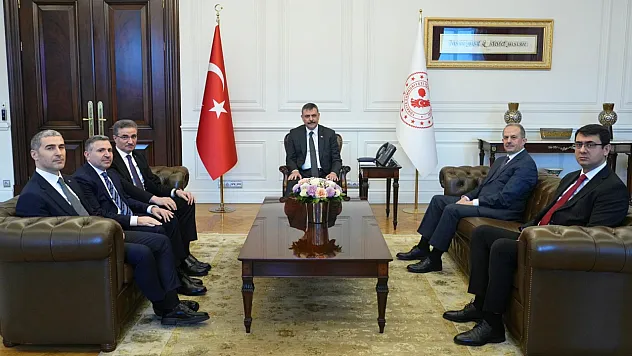 Vali Aktaş'ın Veda Mesajında Afyon Vurgusu