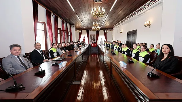 Vali Aktaş: 'Sporda Ve Eğitimde Başarı Gösteren Gençler Şehrin En Kıymetli Hazinesidir'